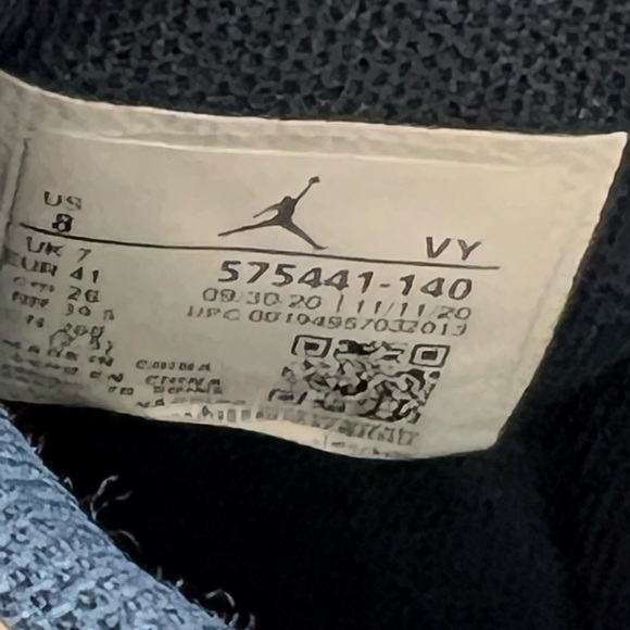 Nike Air Jordan 1 Retro High OG “UNC” Size 8 - Picture 13 of 15